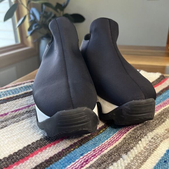 IRi NYC Wes black Red low Top Slip on Womens Sneaker size Eu 36 US 5.5 - Picture 4 of 7